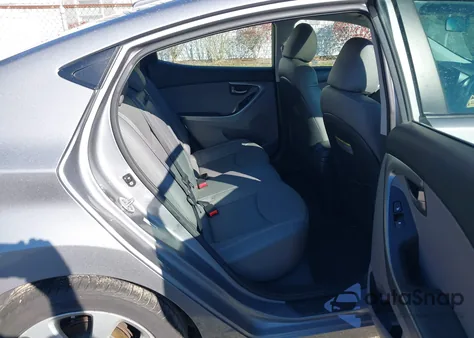 2011 Hyundai Elantra Limited (Ulsan Plant) from USA, damaged, VIN KMHDH4AE8BU111558